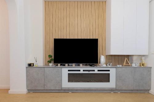 3 room apartment Amzei Square 3