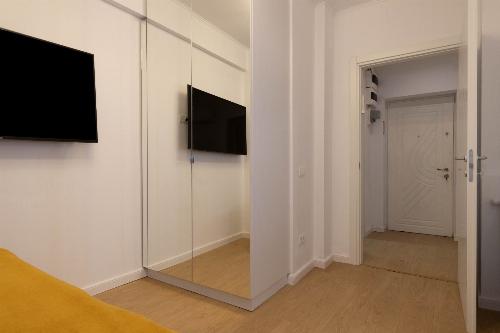 3 room apartment Amzei Square 10