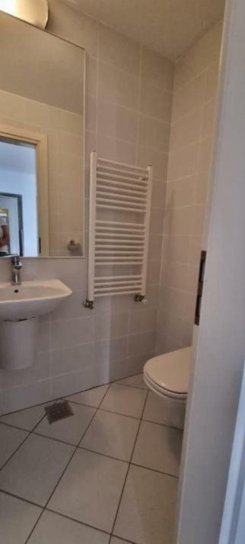 Arcul de Triumf, bloc boutique 3