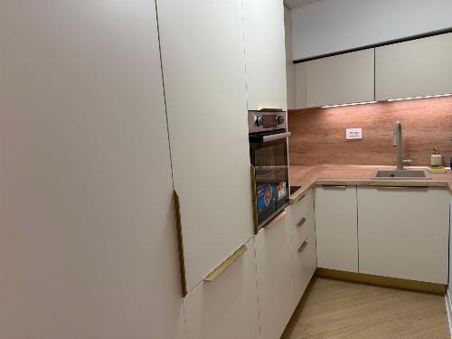 Apartament de 3 camere Piața Alba Iulia 4