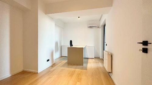 Upground | 3 Bedrooms | Completely renovated | Parking included 15