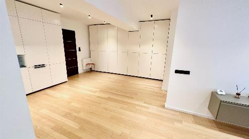 Upground | 3 Bedrooms | Completely renovated | Parking included 16