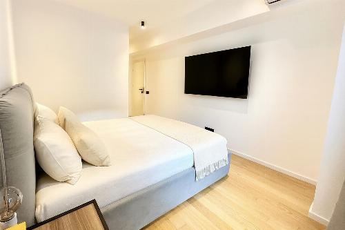 Upground | 3 Bedrooms | Completely renovated | Parking included 7