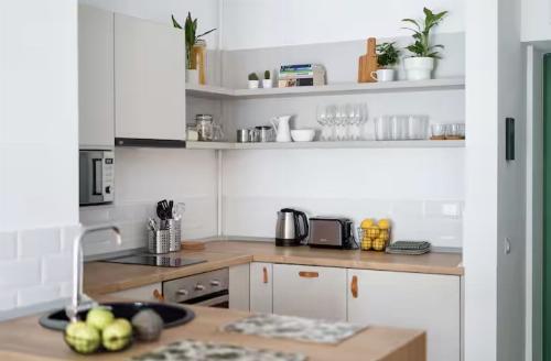 2 ROOMS OF AVIATIEI PARK 6