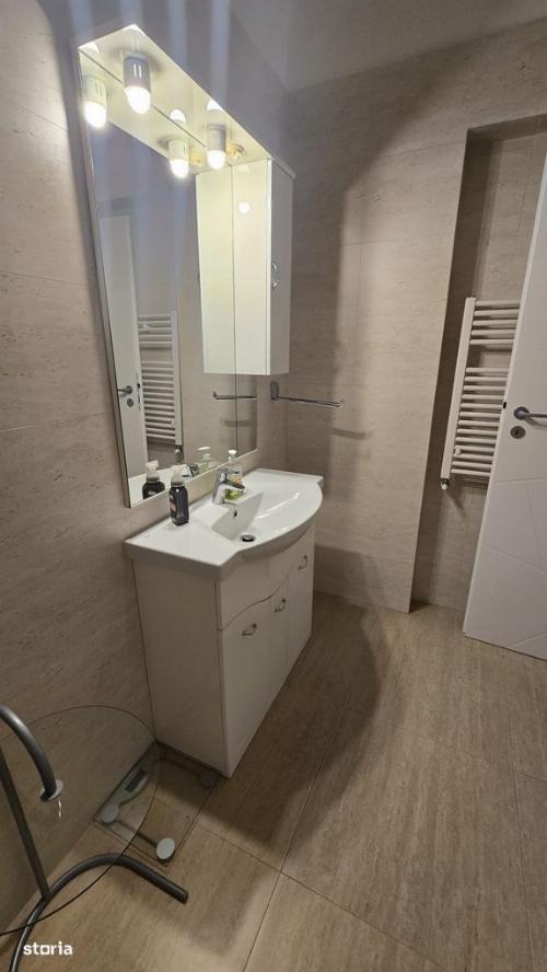 2 bedroom apartment rental North Area Lake View 8
