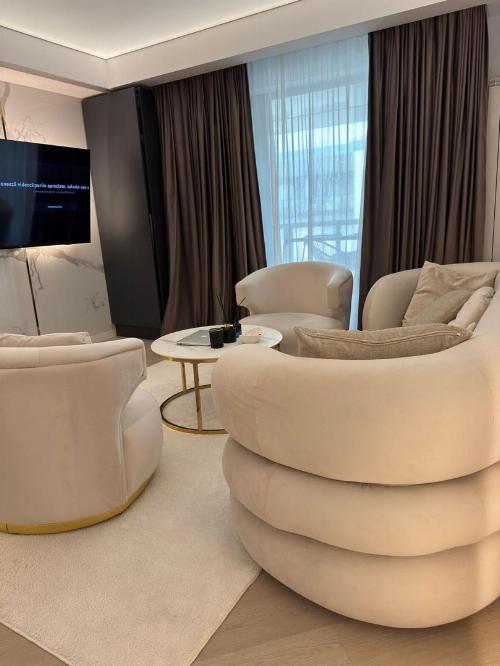 VANZARE | 3 CAMERE PIPERA | 81 MP 3