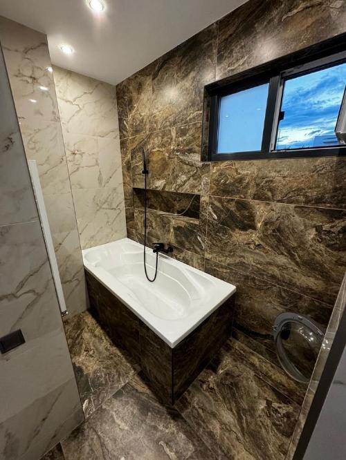We rent a 2-room apartment in Voluntari 4