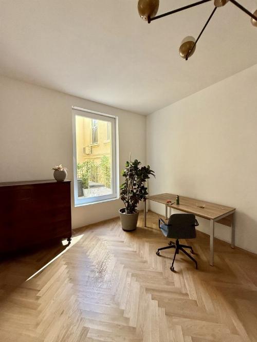 Clădire boutique ultracentrală – tavane înalte și eficiență energetic 2