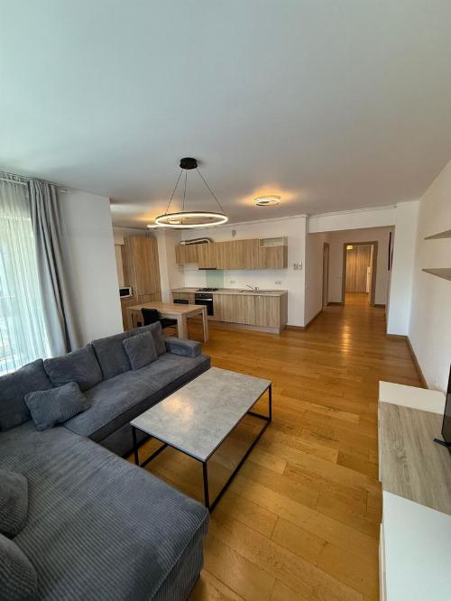 INCHIRIERE 3 CAMERE APARTAMENT UPGROUND 1