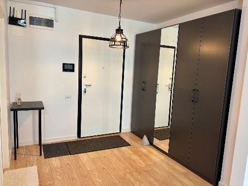 Apartament cu 2 camere de închiriarăm Rond Pipera OMW 5