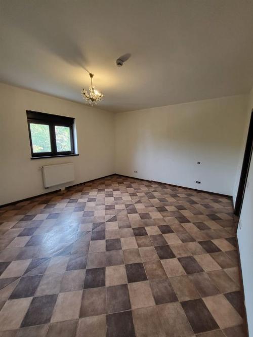 Spacious and elegant Detached House | Generous Court | Tunari 9