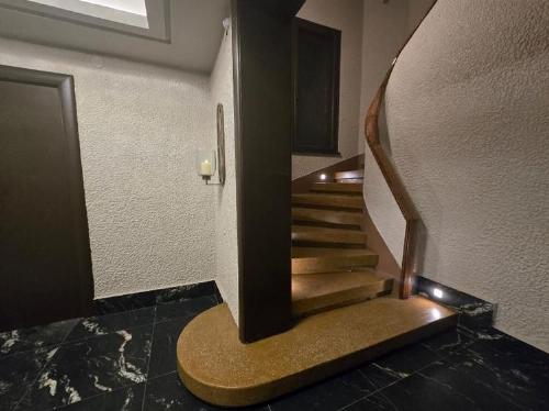 APARTAMENT 4 CAMERE CAPITALE 3