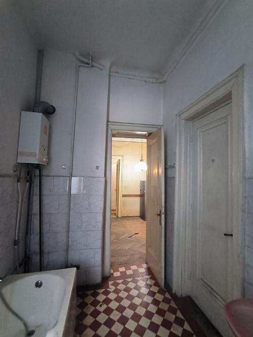 Apartament 4 camere de vanzare Cismigiu 19