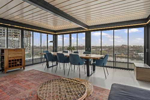 Spectacular Penthouse with Lake View / Laguna Residence 9