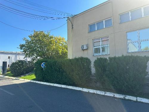Warehouse for lease within IRIDE Business Park B 2