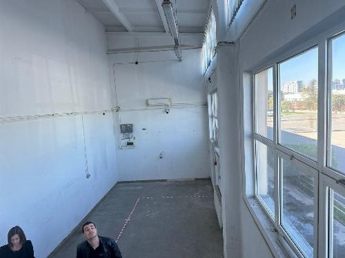 Warehouse for lease within IRIDE Business Park B 12