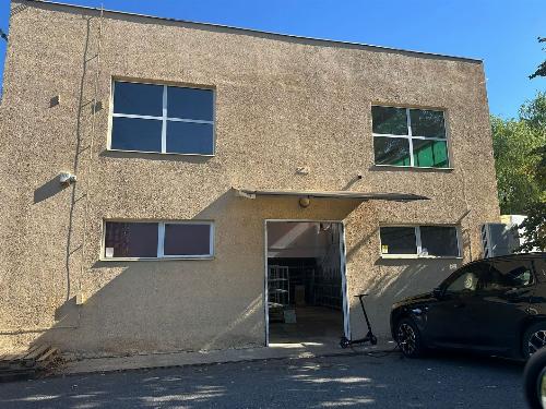 Warehouse for lease within IRIDE Business Park B 6