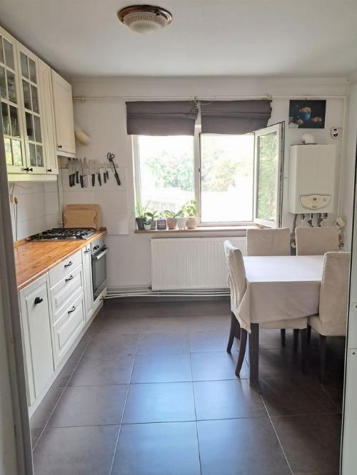 Apartament 3 camere decomandat – Timpuri Noi / Nerva Traian 6