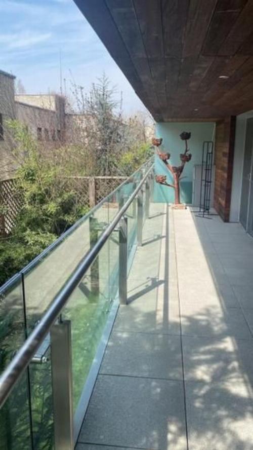 ELEGANT 3 ROOM APARTMENT/ ARCH OF TRIUMPH 2