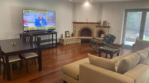 ELEGANT 3 ROOM APARTMENT/ ARCH OF TRIUMPH 4