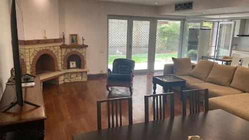 ELEGANT 3 ROOM APARTMENT/ ARCH OF TRIUMPH 6