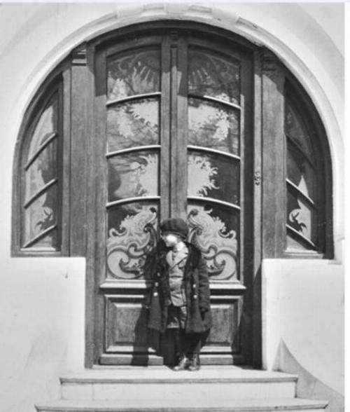 Piata Romana, vila de epoca pretabila activitatilor comerciale 10