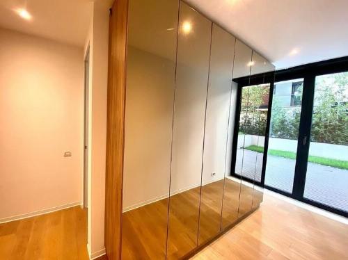 For rent 4 duplex rooms located in One Cherles de Gaulle 11