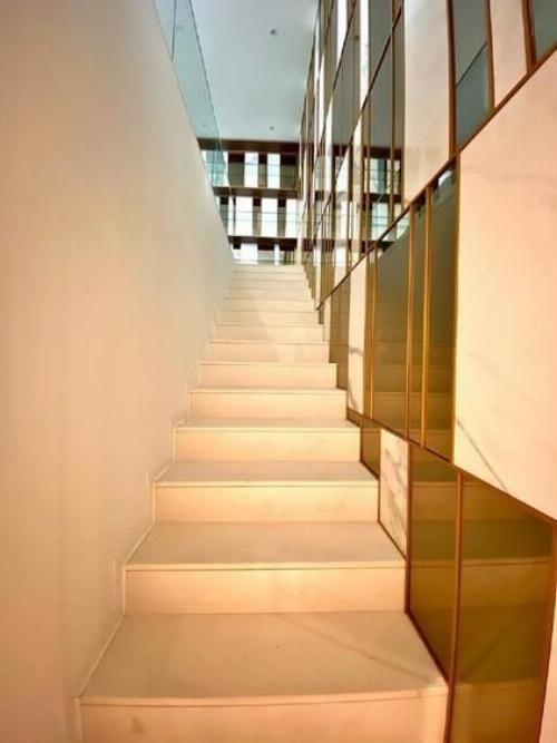 For rent 4 duplex rooms located in One Cherles de Gaulle 12