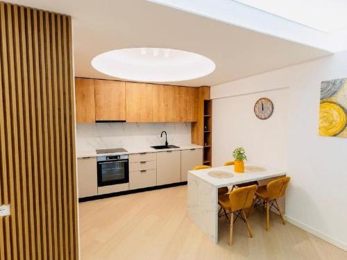 3-room apartment Cortina North 5
