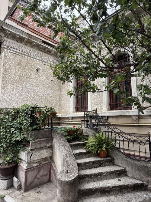 Vilă interbelică / Calea Dorobanți / Ideală pentru birouri sau reprezentanță 10