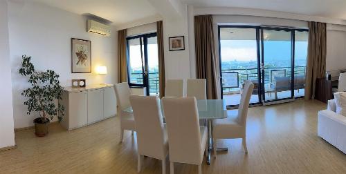 Elegant 3 room apartment | Central Park | View of the Circus Park 2