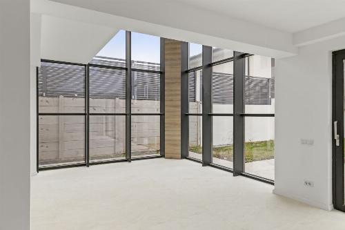 Matei Millo / Vila cu 5 camere langa padure, complex nou 4