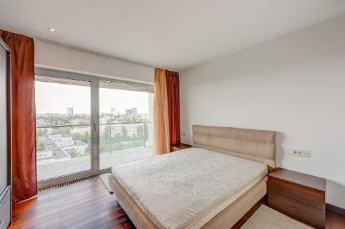 Apartament luminos cu vedere spectaculoasă în Alia Apartments – Arcul de Triumf 13
