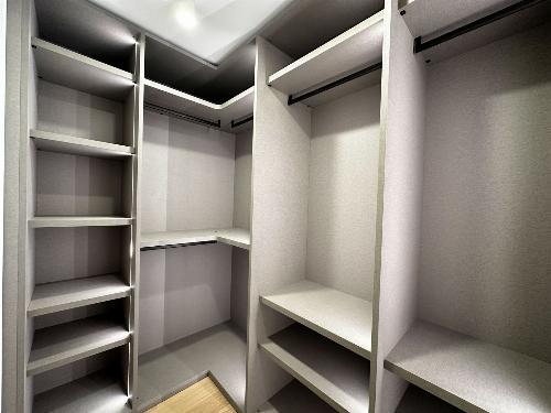 Boutique block with a high level of privacy / Park view 15