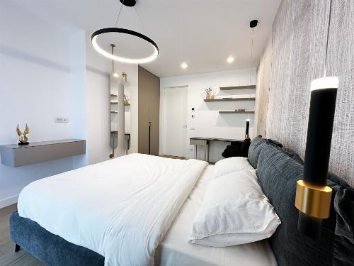 Boutique block with a high level of privacy / Park view 18