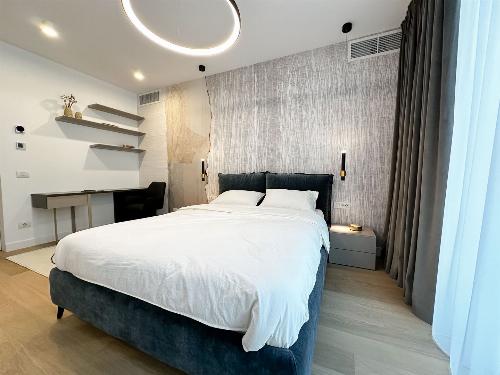 Boutique block with a high level of privacy / Park view 19