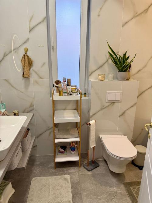 Sale | Gunner House 6