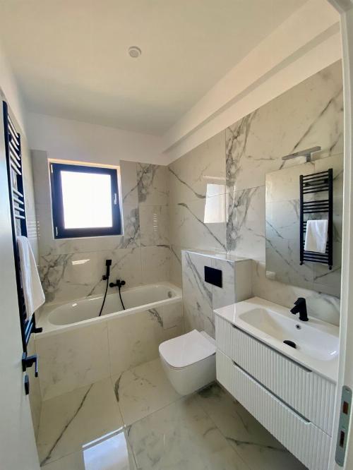 Gorgeous 5 Bedroom Villa | Tunari | Premium Finishes |  Promotional price 5