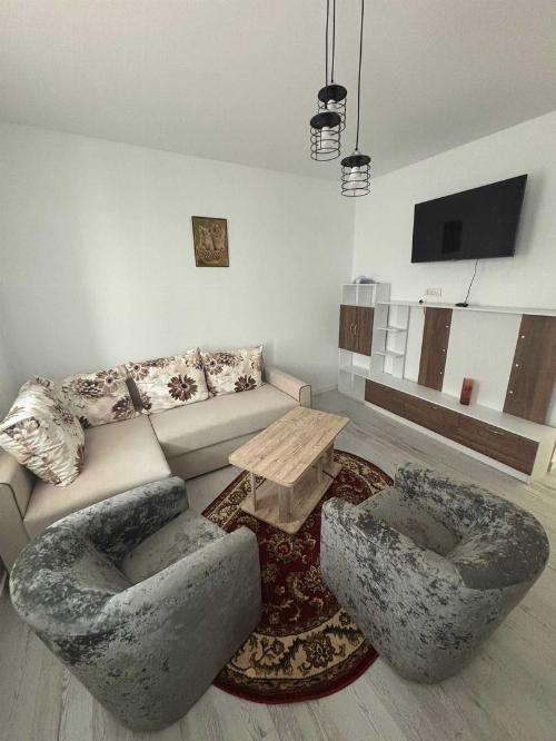 2 camere cu gradina proprie | Tunari | Loc de parcare inclus 2