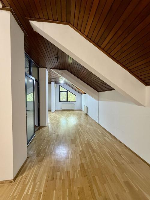 Villa for rent in the French Quarter, for residential or business 16