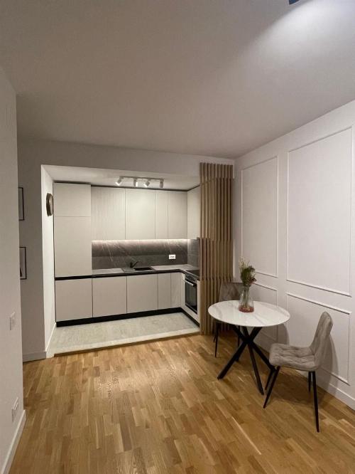 Avalon Estate Apartment – Pipera 7