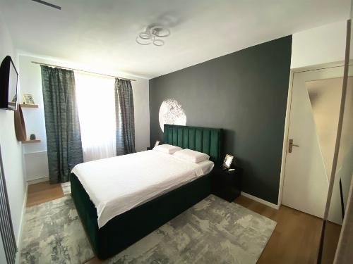 Apartament de 3 camere elegant, situat într-o zonă verde și liniștită din Colent 4