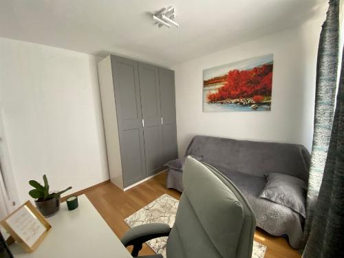 Apartament de 3 camere elegant, situat într-o zonă verde și liniștită din Colent 5