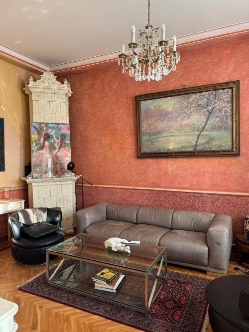 Apartament cu farmec interbelic – Calea Victoriei 4