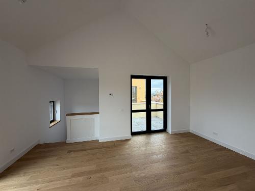 Vilă premium P+1+M,  156 mp utili, curte proprie2 locuri de parcare 10