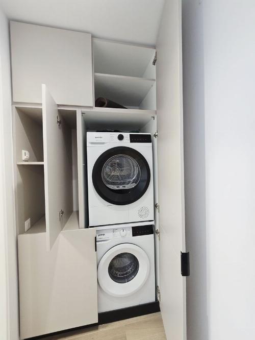 Prima inchiriere / Studio dublu Up-site 9