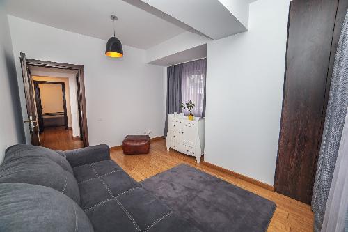 Floreasca, 3 camere generoase, acces imediat in parc 5