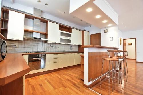 4 Camere – Herastrau – Aron Cotrus – 2 Parcari 3