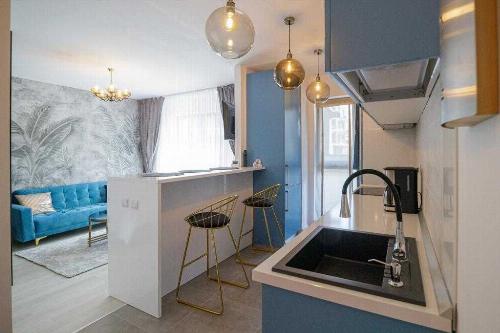 Studio Modern ONIX PARK PIPERA 3