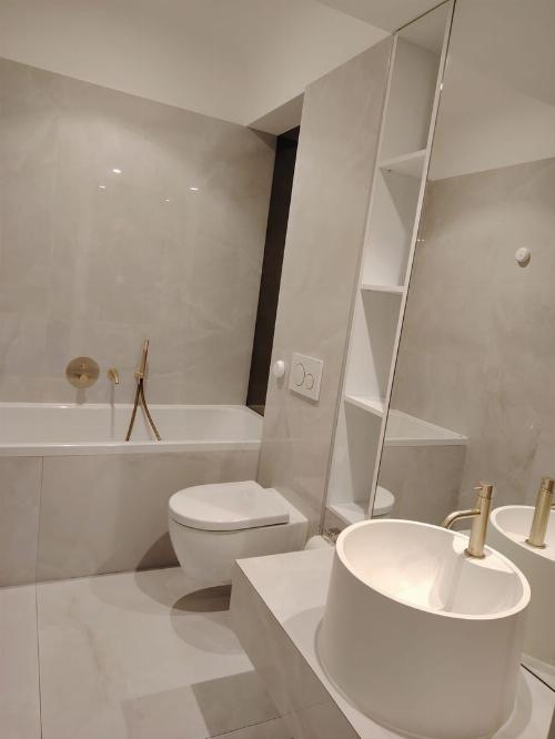 2 room apartment in Cortina North 7